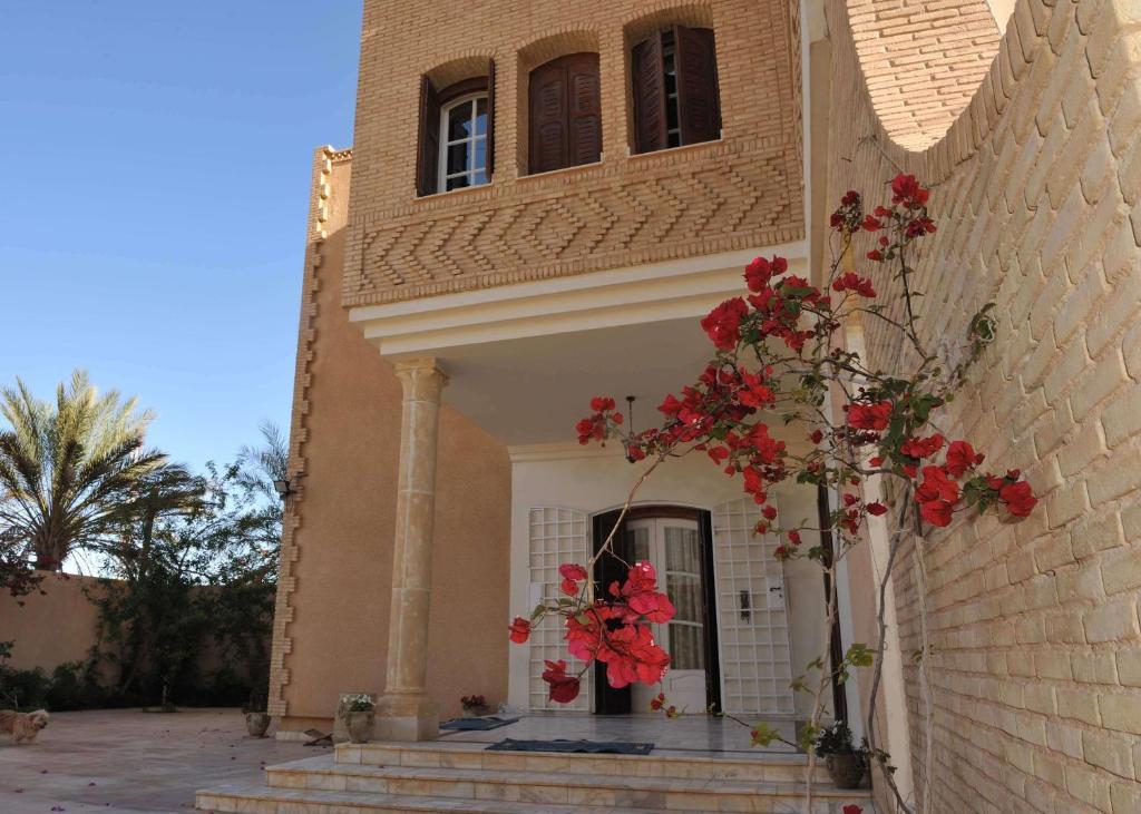 Maison D'Hotes Villa Fatima Tozeur Exterior photo